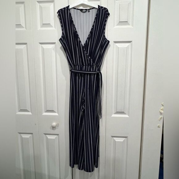MLLE GABRIELLE sleeveless striped blue/white jumpsuit string waist tide … - Picture 9 of 11